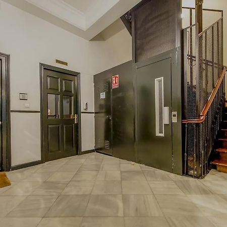 Modern Apt Para 6Px En La Plaza De Tirso De Molina Мадрид Экстерьер фото