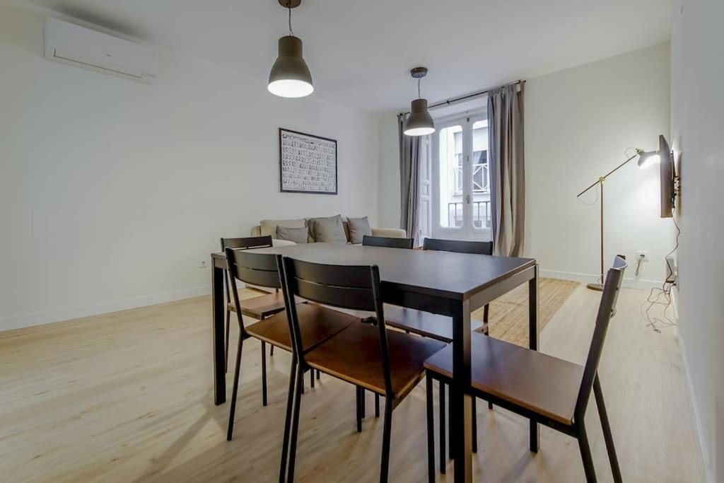 Modern Apt Para 6Px En La Plaza De Tirso De Molina Мадрид Экстерьер фото